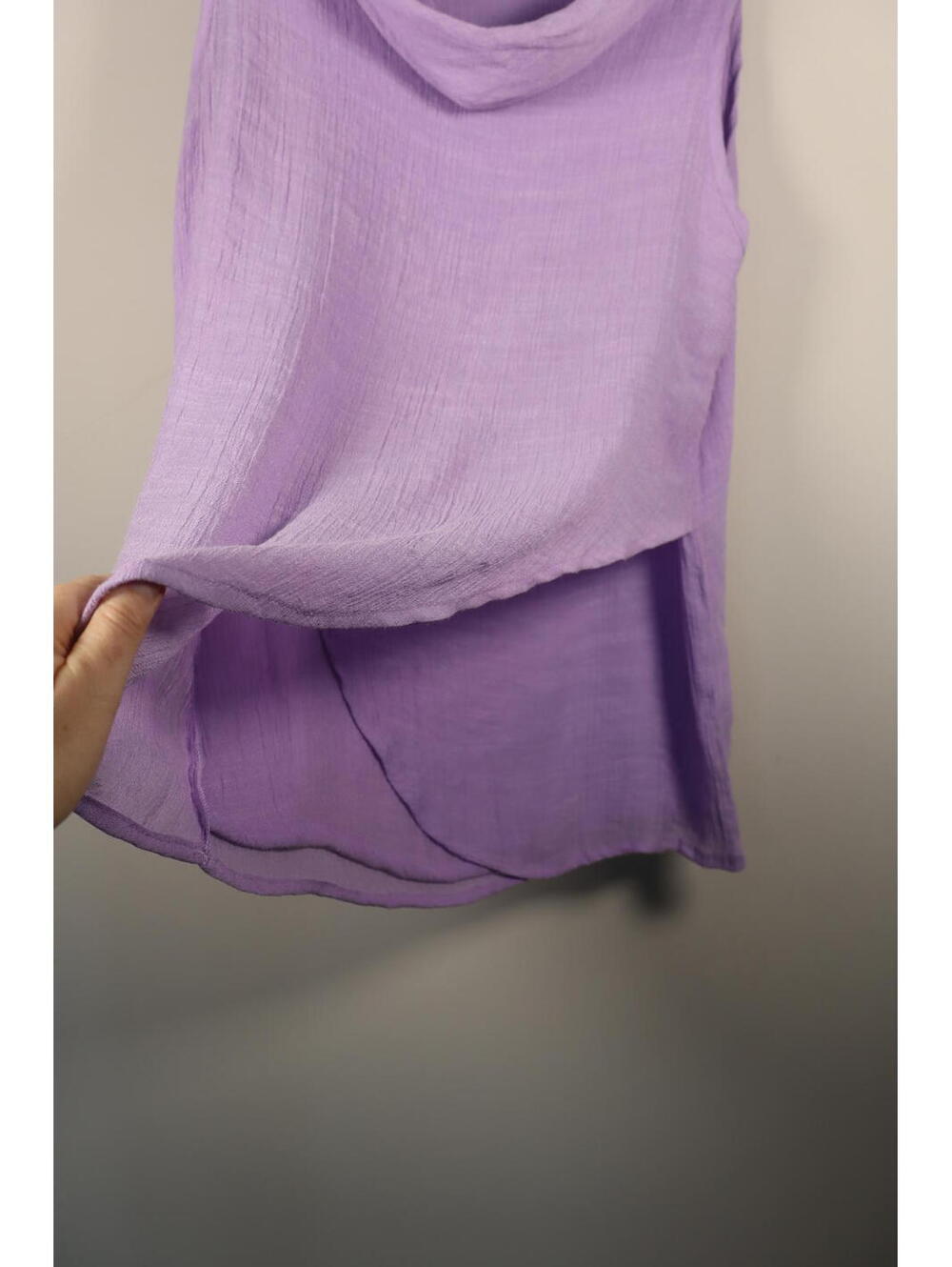Gaya Belarus lavender cowl neck sleeveless‎ top size Medium silk blend - Picture 3 of 8